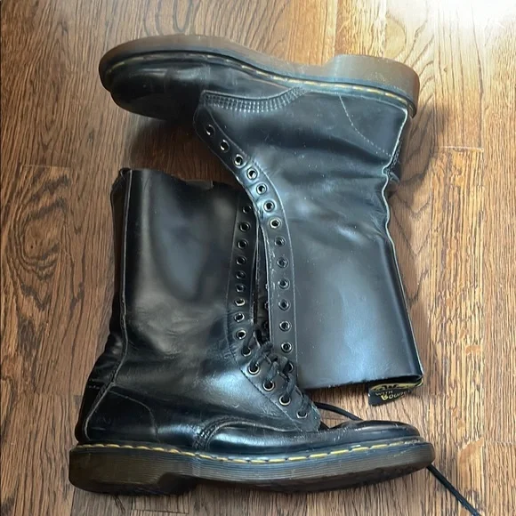 Vintage dr martens 14 hole doc boots, black, size 10 - Picture 6 of 16